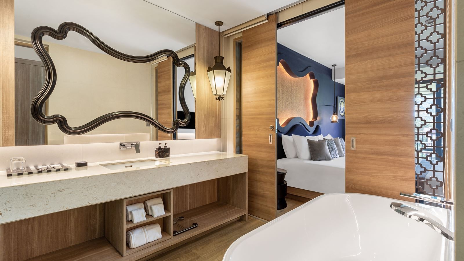 rooms-deluxe-mountain-view