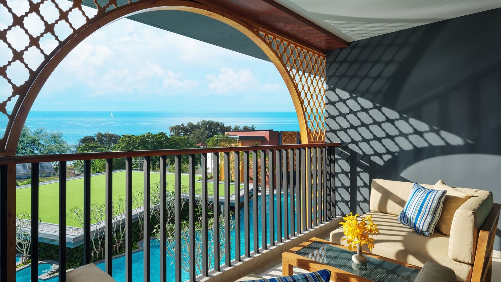 rooms-premier-sea-view