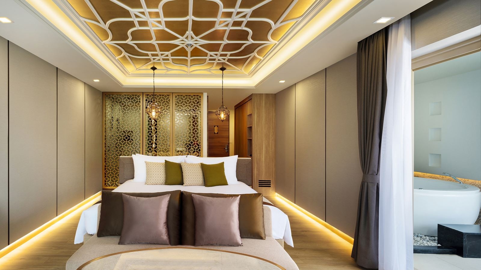 rooms-deluxe-suite-with-whirlpool-bath-mountain-view