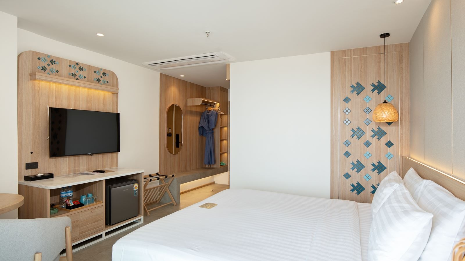 rooms-deluxe-sea-view-room