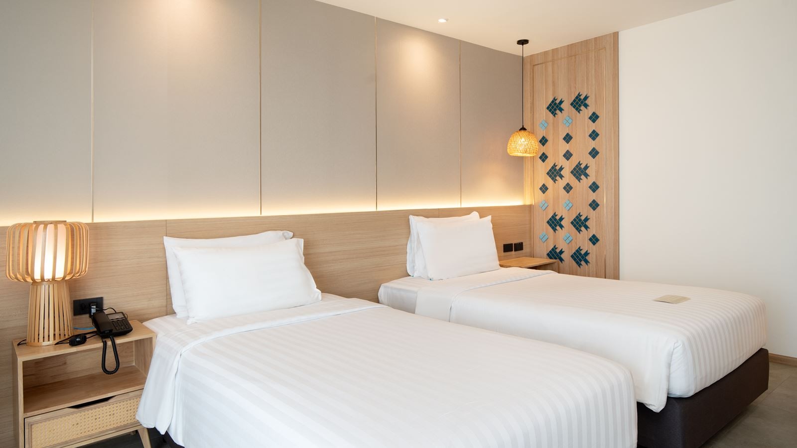 rooms-deluxe-city-view-room-without-extra-bed