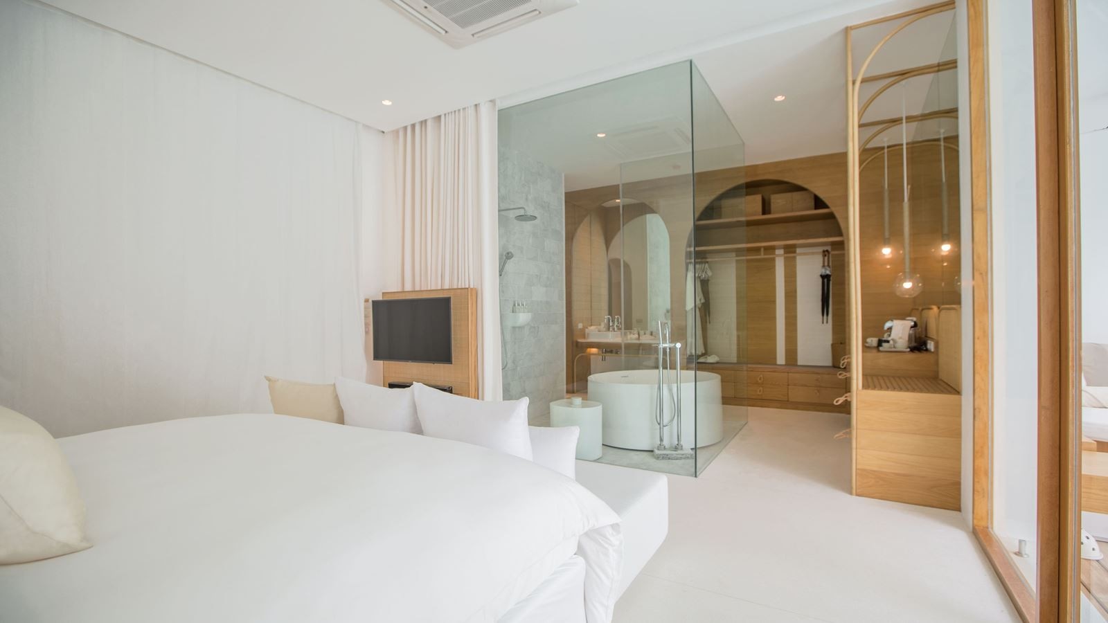 rooms-garden-pool-villa