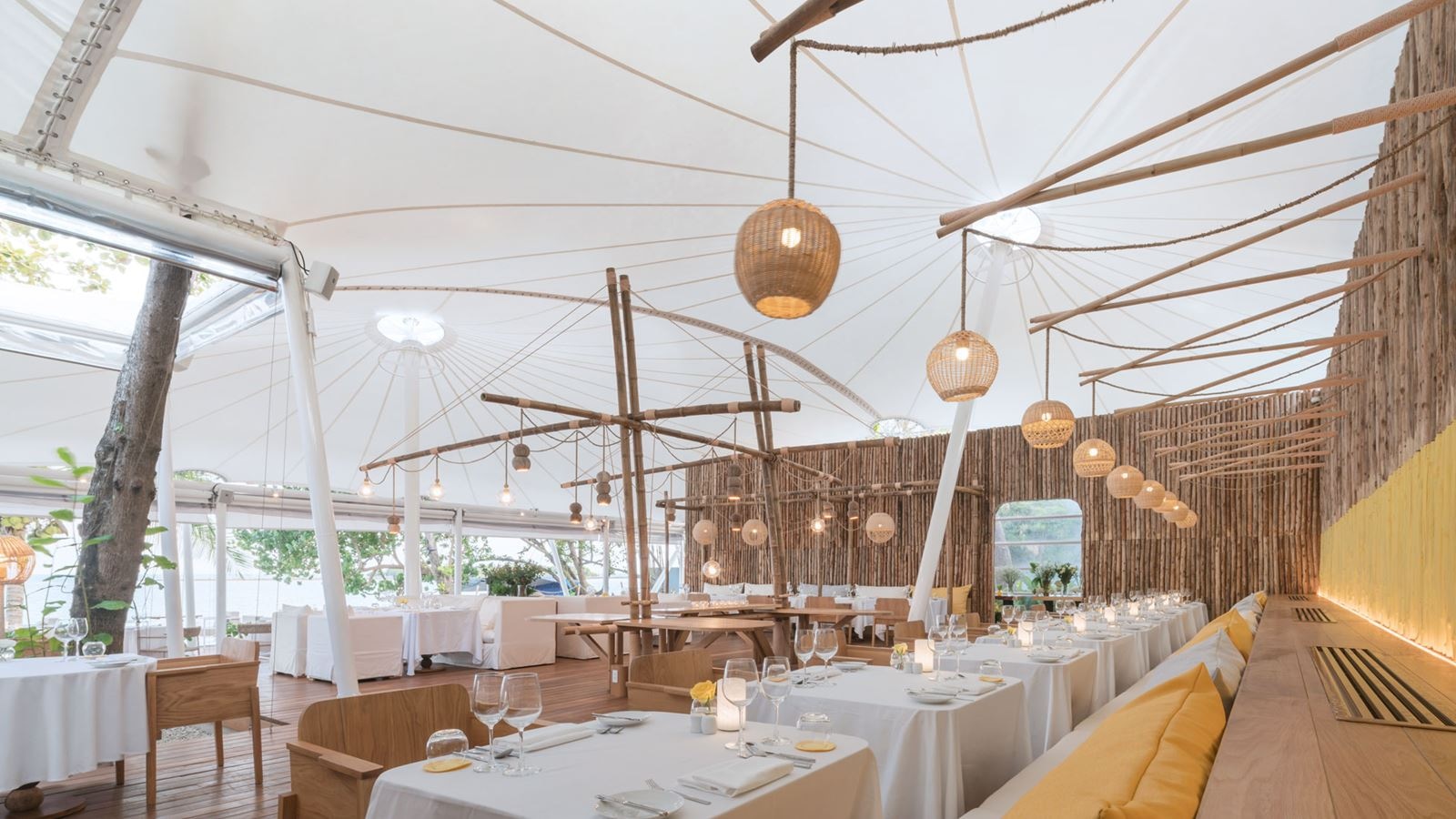 restaurants-the-tent-restaurant-and-bar