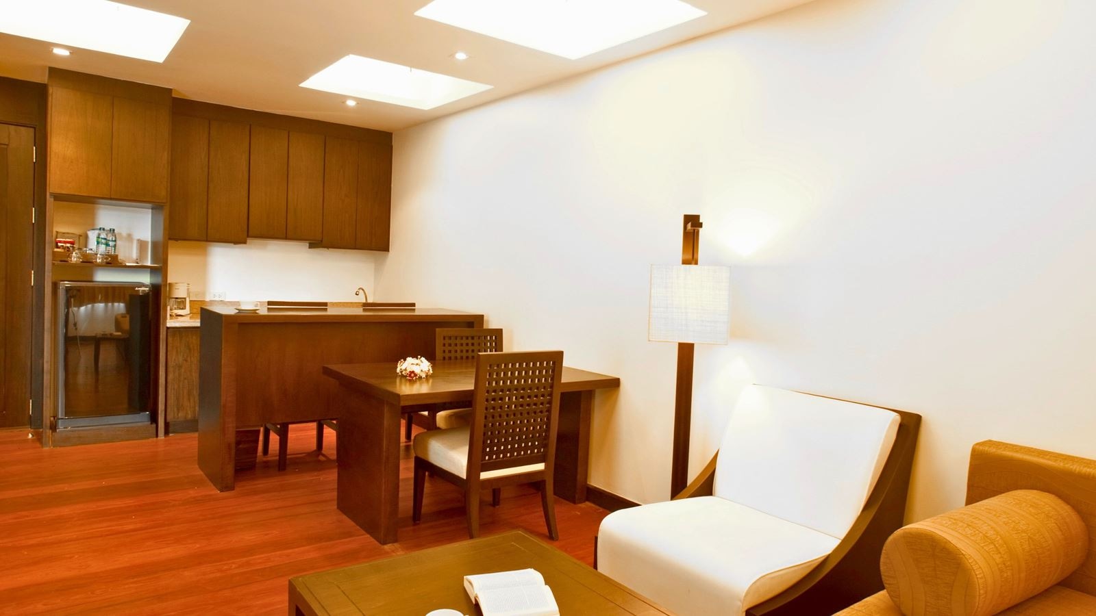 rooms-hillside-grand-suite-room