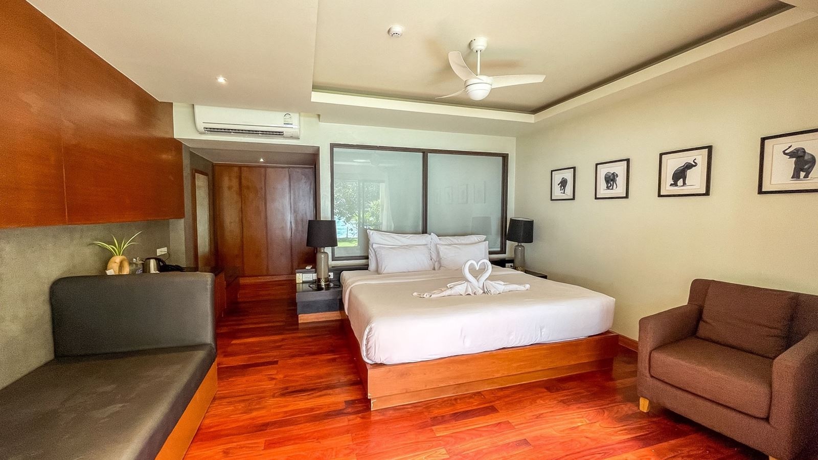 rooms-beach-front-chalet