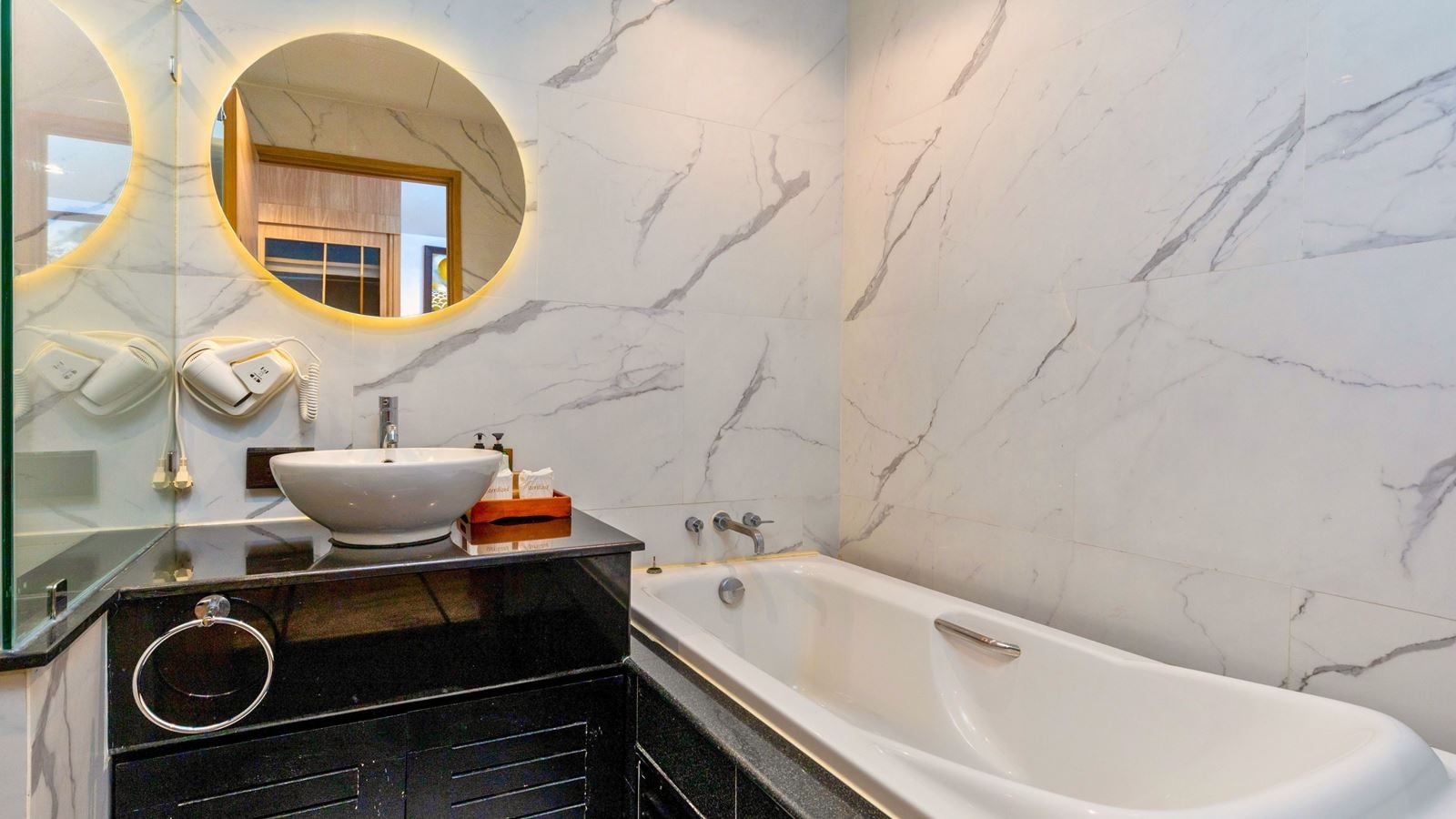 rooms-beachfront-pool-villa-suite