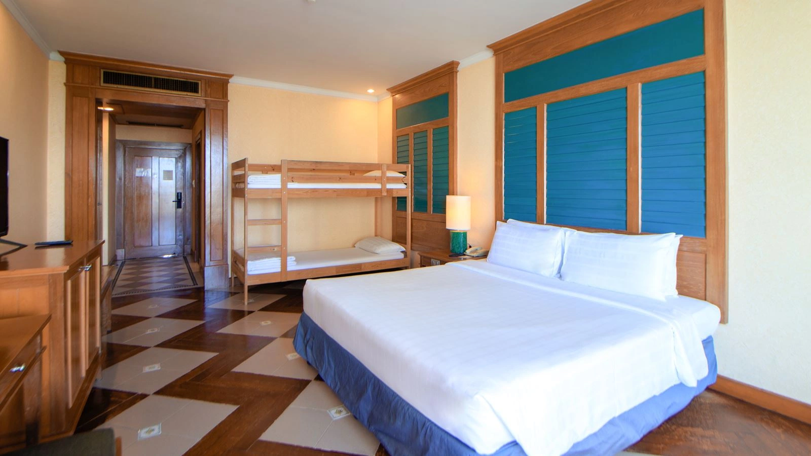 rooms-superior-bunk-bed