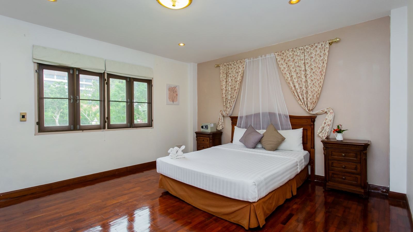 rooms-maloon-pool-villa--7-bedrooms-private-swimming-pool-and-western-style-kitchen