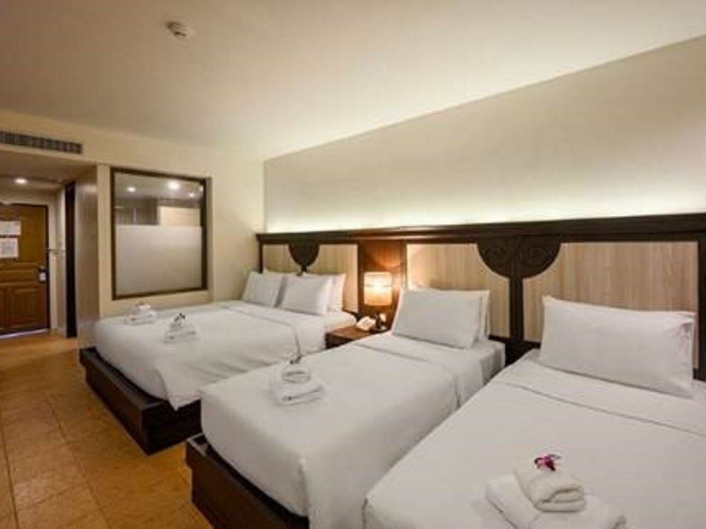 rooms-grand-deluxe-quadruple-room