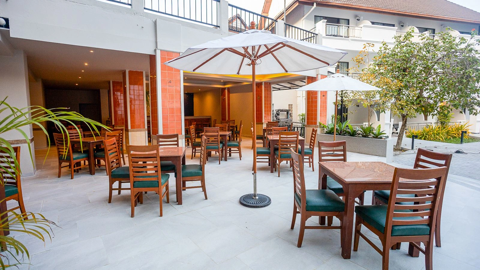 restaurants-ton-sai-restaurant