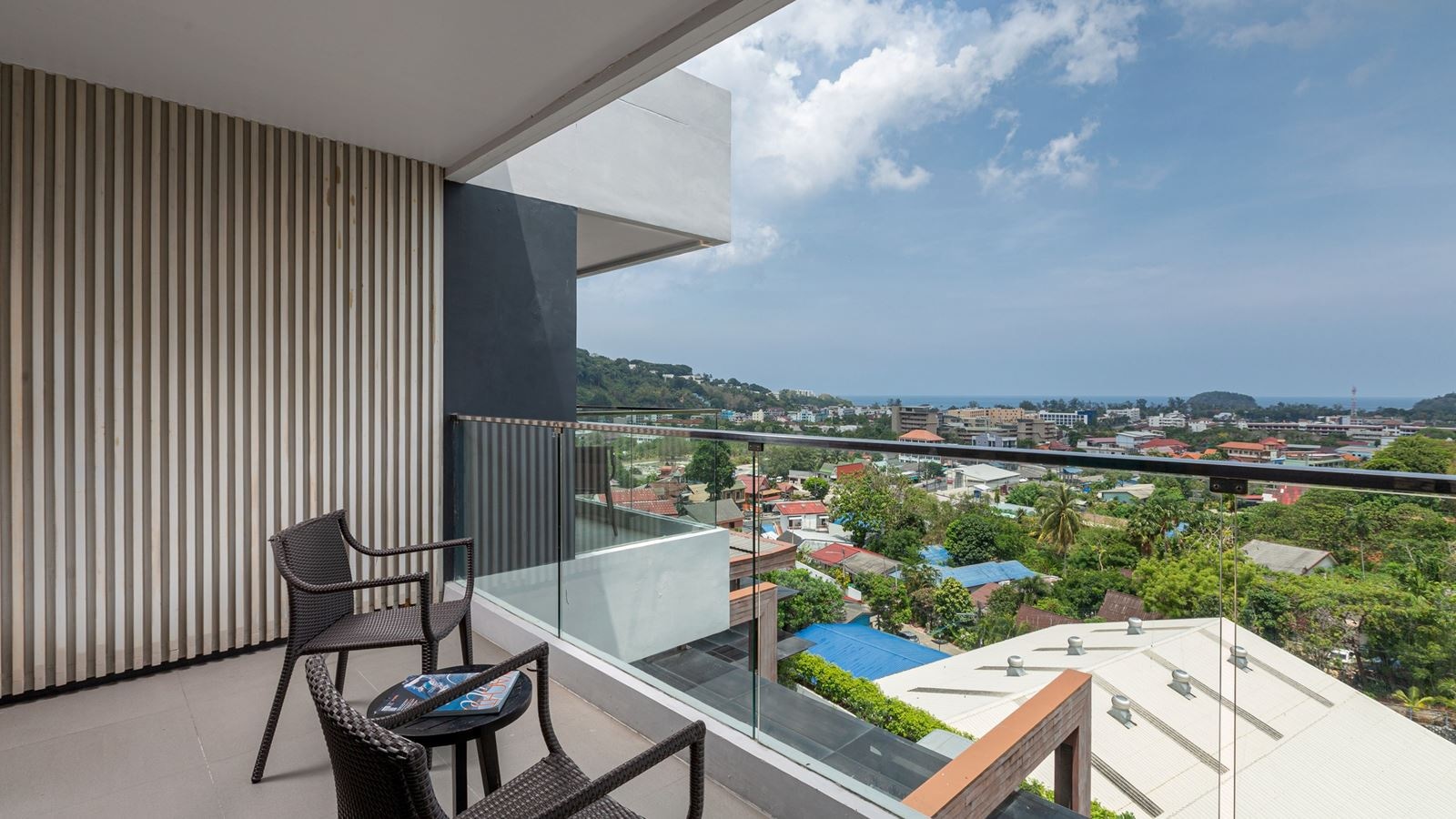 rooms-executive-suit-room