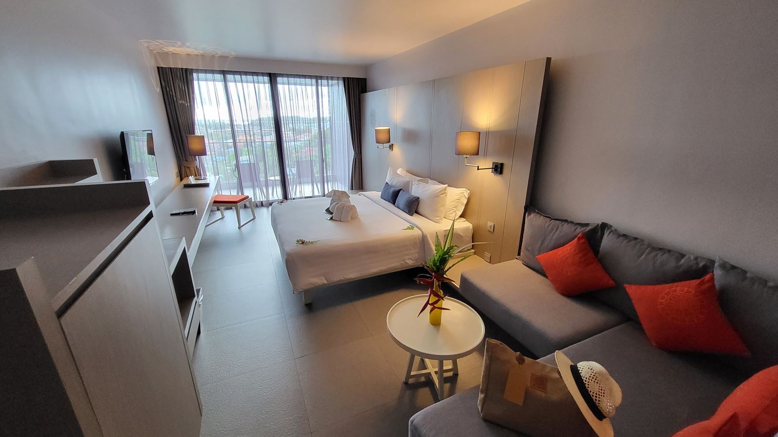 rooms-deluxe-sea-view-room