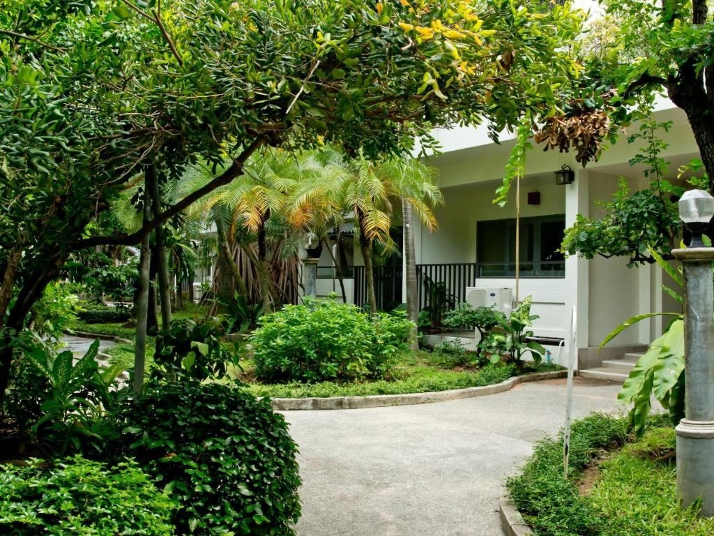 general-main-building