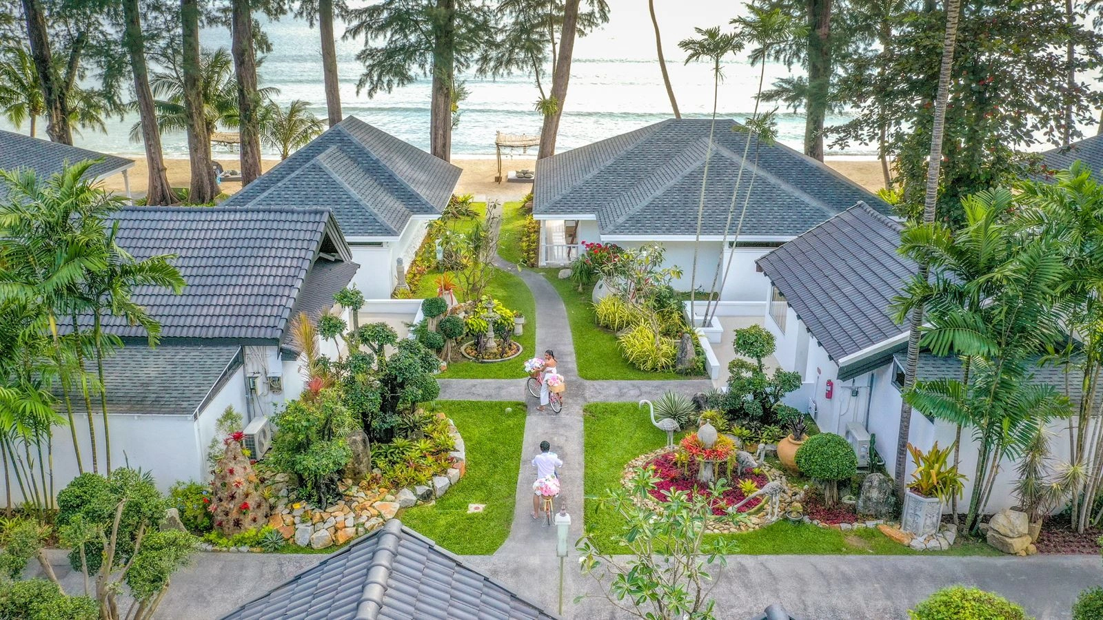 rooms-tropical-garden-view