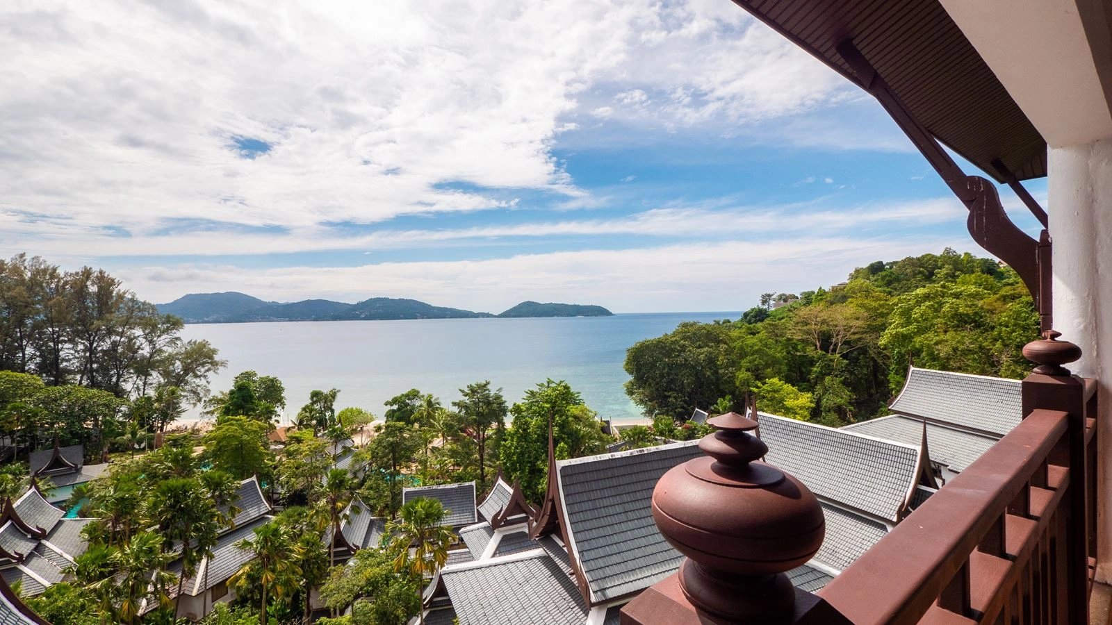 rooms-seaview-hillside-with-terrace-bathtub