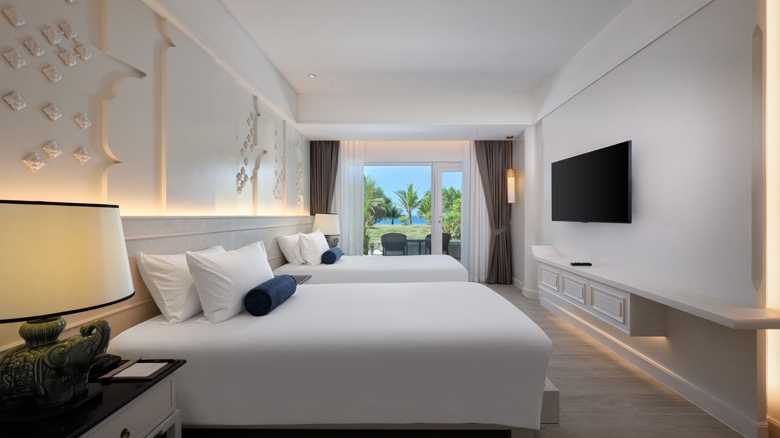 rooms-seaview-infinity-pool-2bedroom-duplex-suite