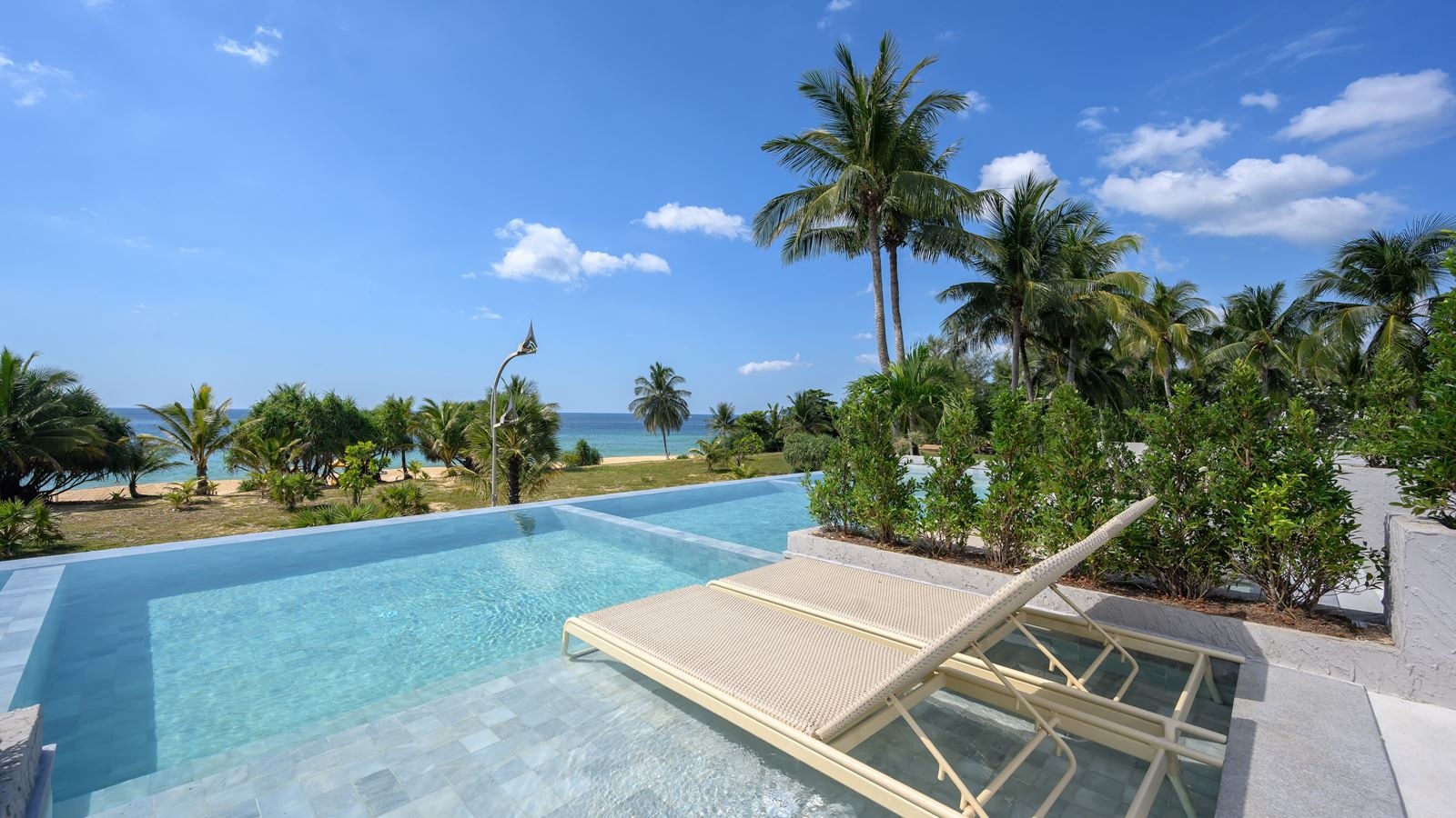 rooms-seaview-infinity-pool-2bedroom-duplex-suite