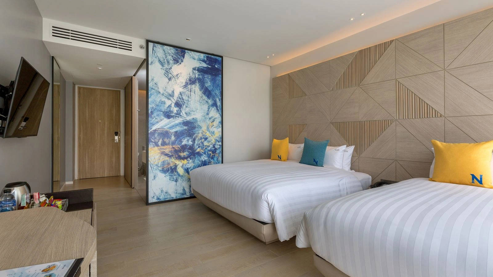 rooms-deluxe-pool-access