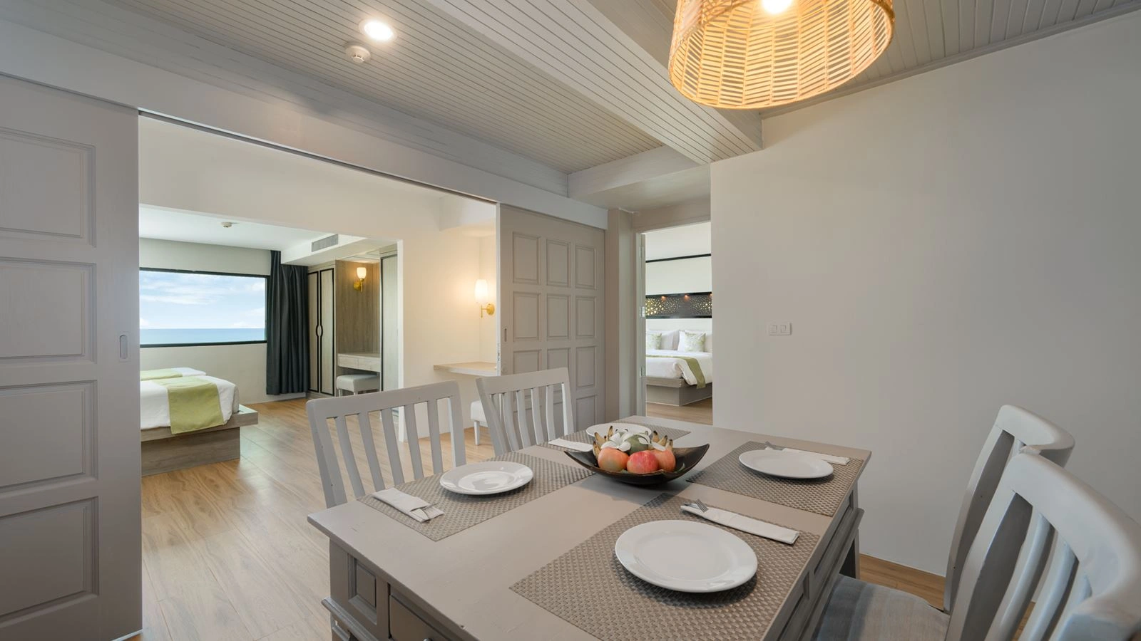 rooms-grand-deluxe-2-bedroom-family-suite