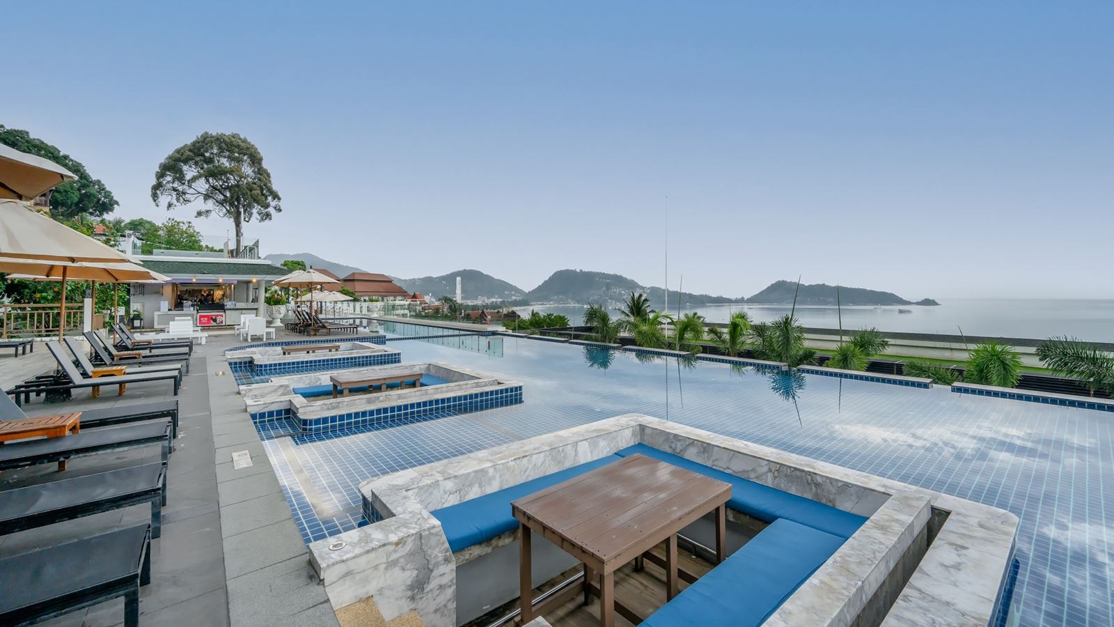 restaurants-blue-horizons