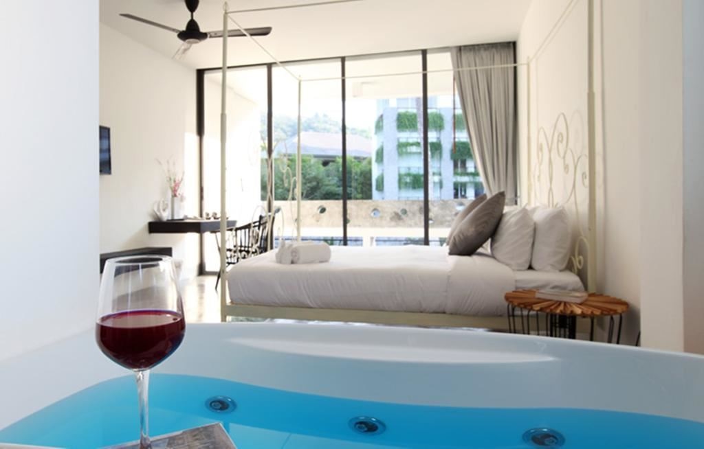 rooms-grand-jacuzzi
