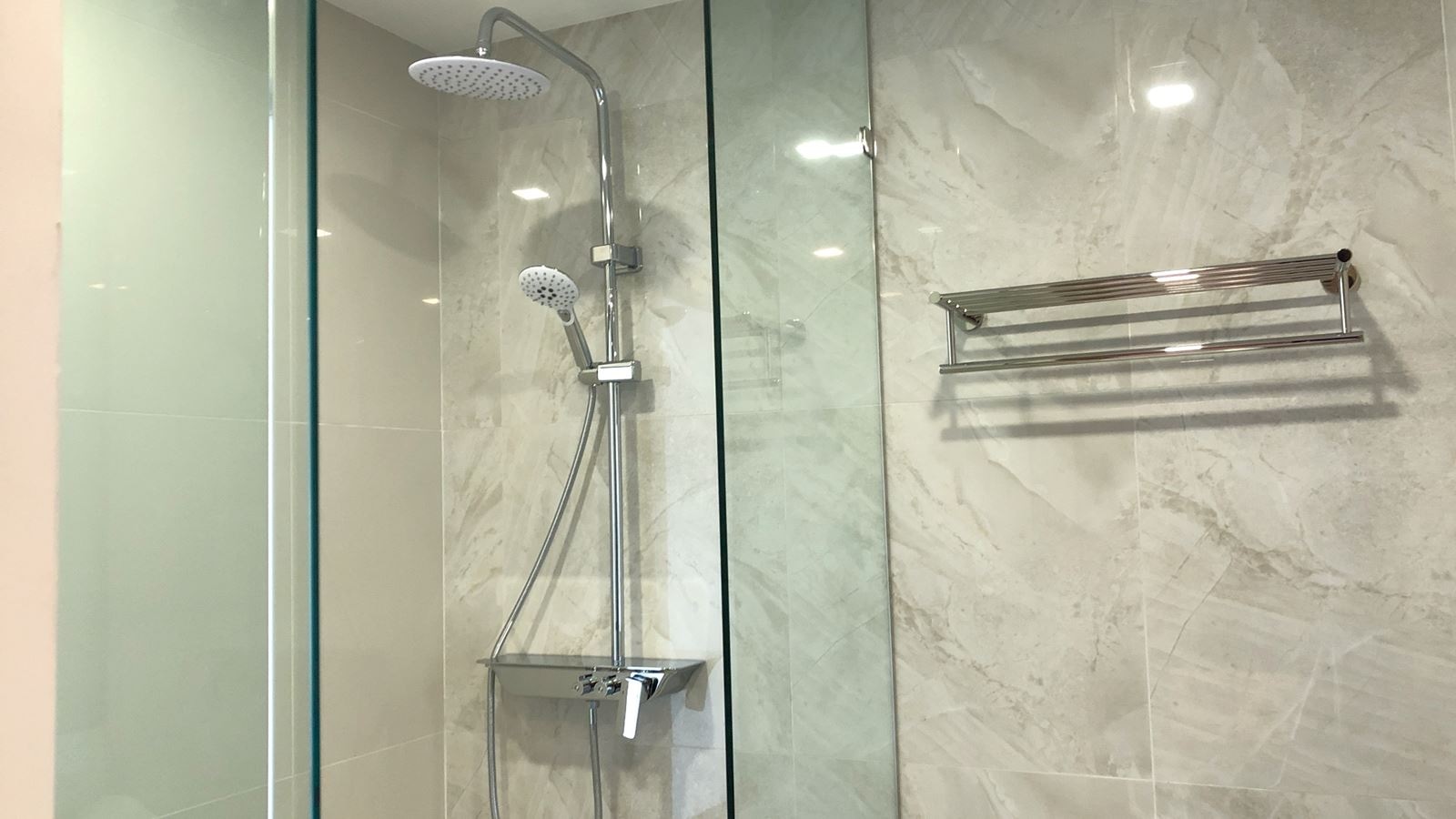 rooms-deluxe-with-balcony