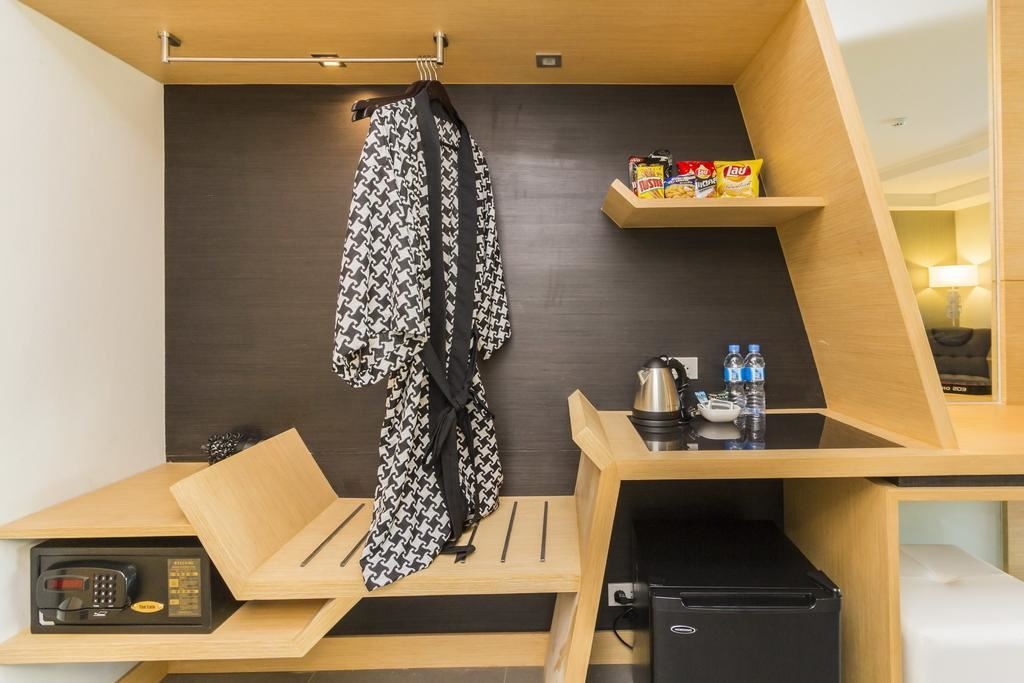 rooms-deluxe-twin-bed