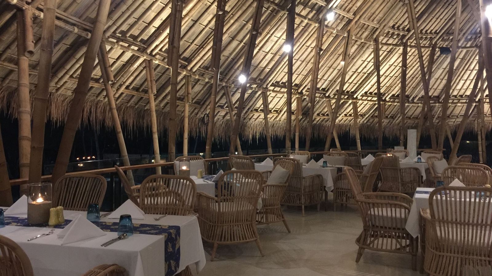 restaurants-the-genesis-restaurant