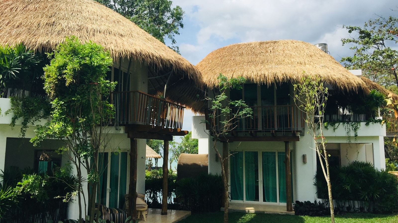 rooms-eden-suite-pool-access