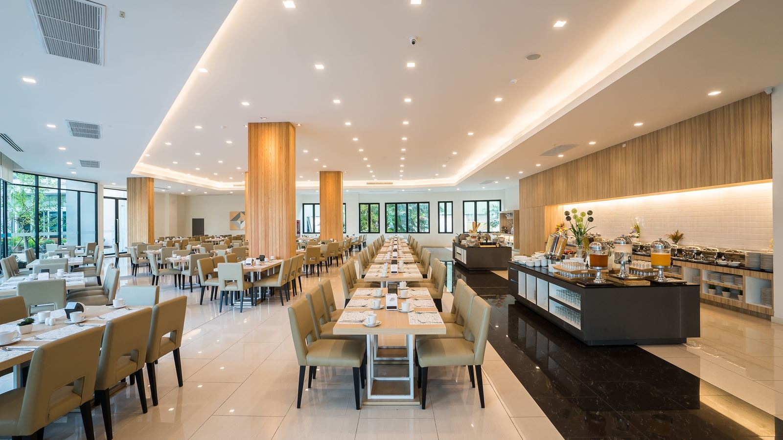 restaurants-aroma-cafe