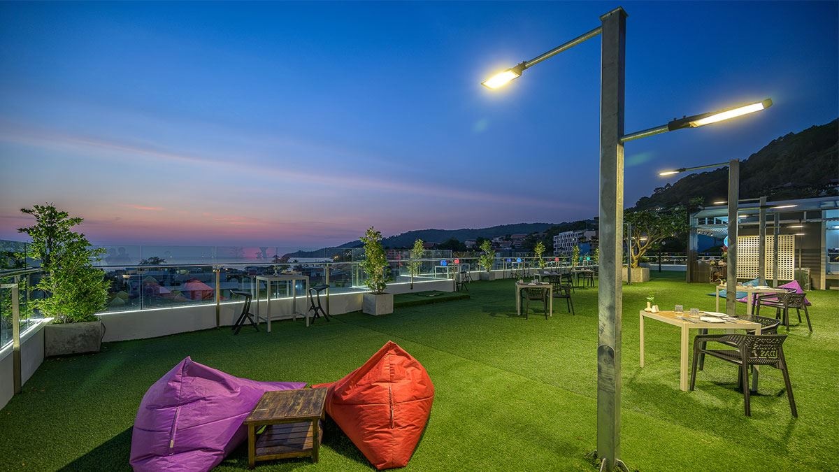 restaurants-the-zenith-sky-lounge