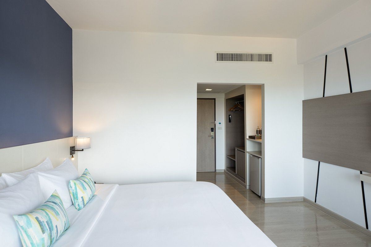 rooms-deluxe-ocean-view-room