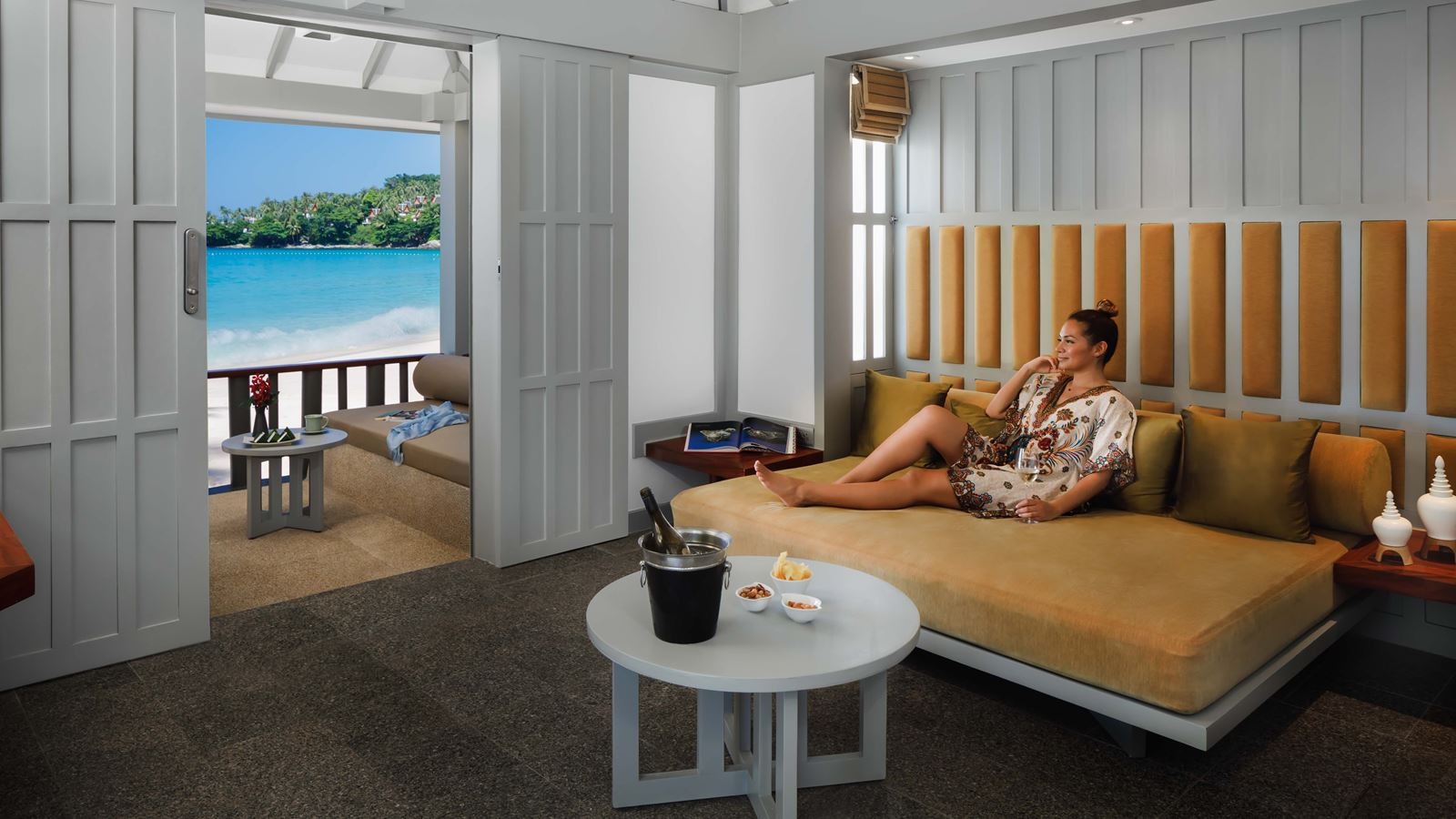 rooms-beach-deluxe-suite