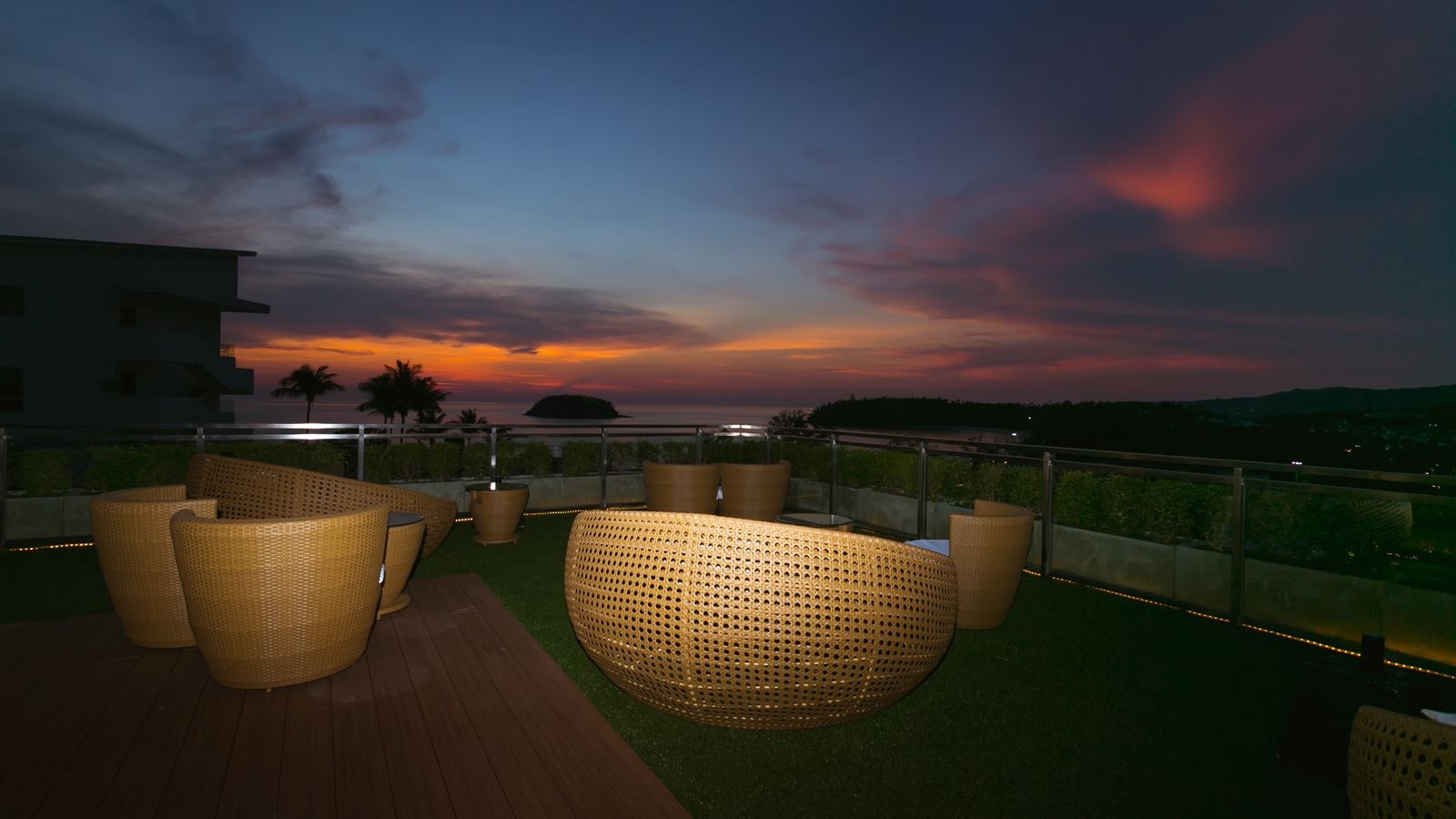 bars-7th-heaven-sky-bar