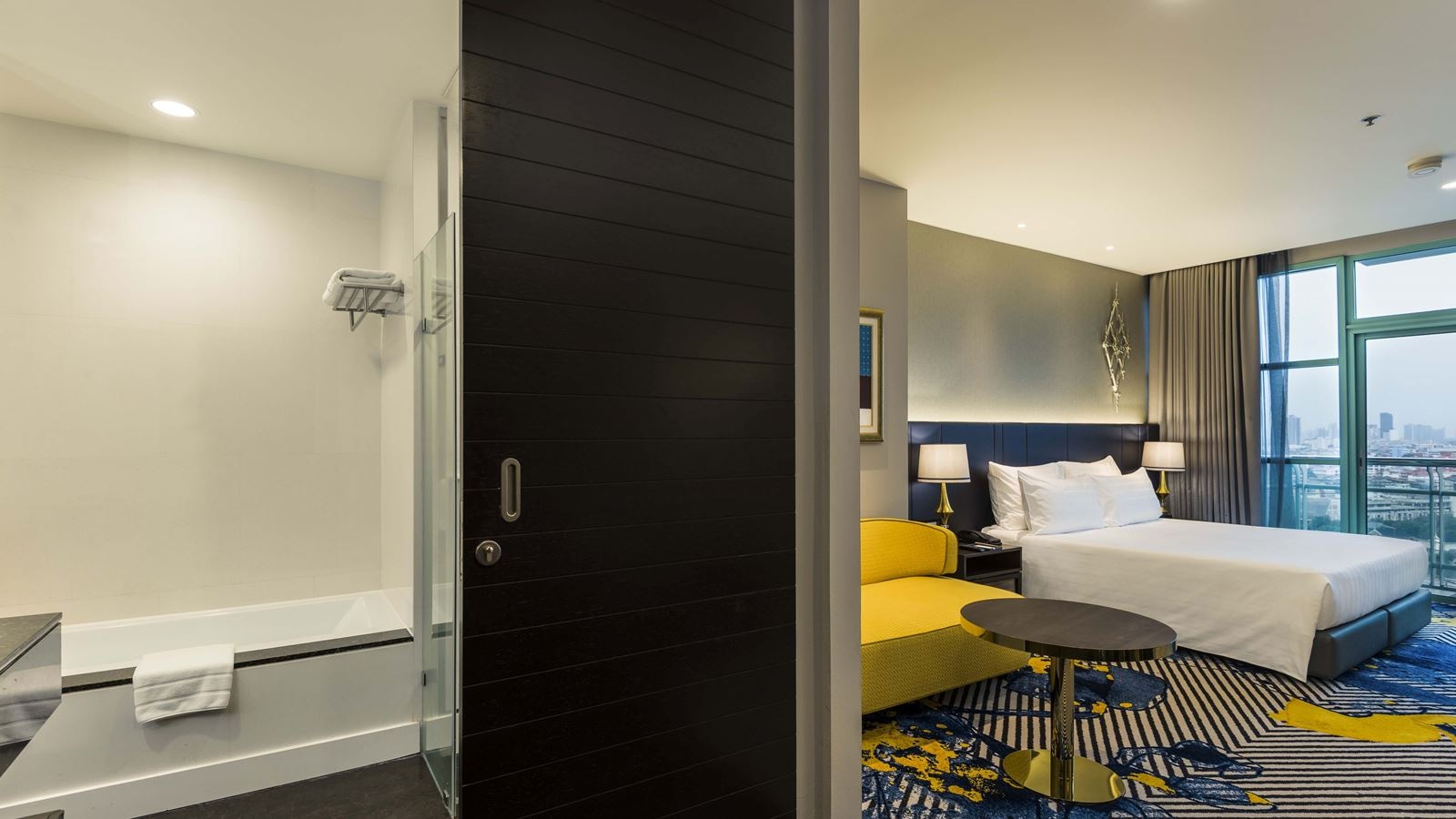 rooms-grand-deluxe-river-view