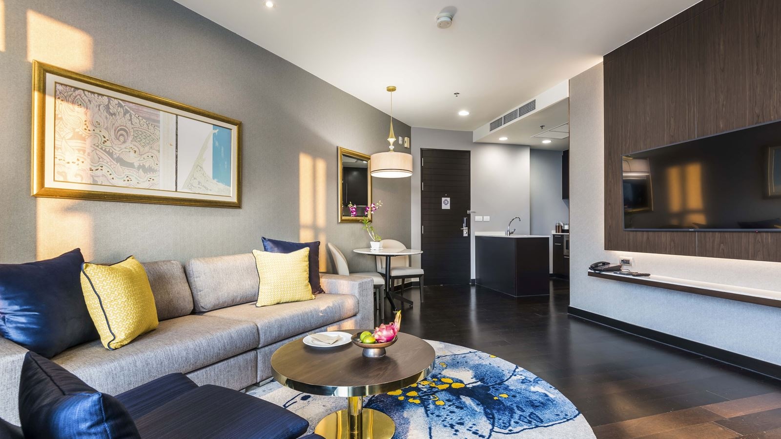 rooms-one-bedroom-skyline-suite