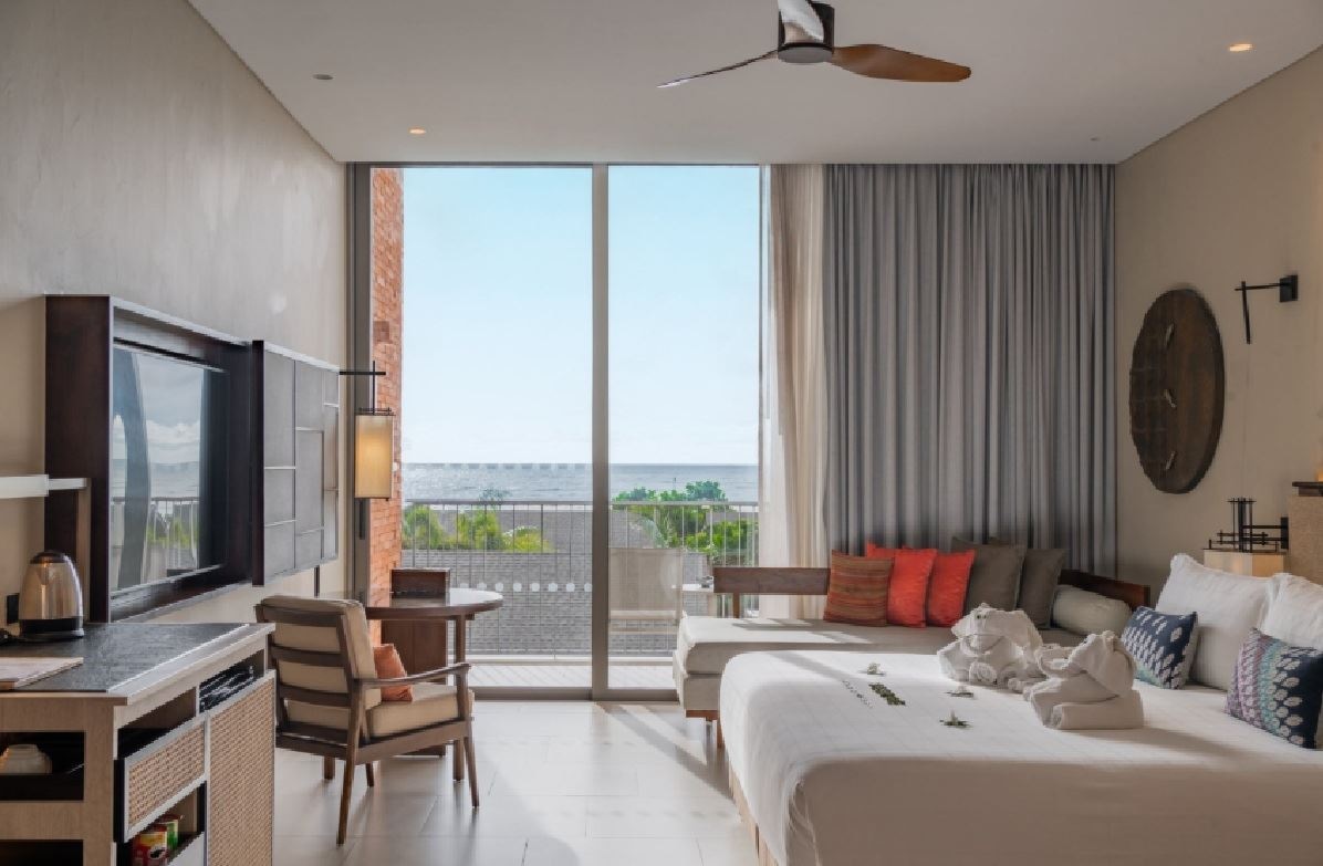 rooms-deluxe-sea-view