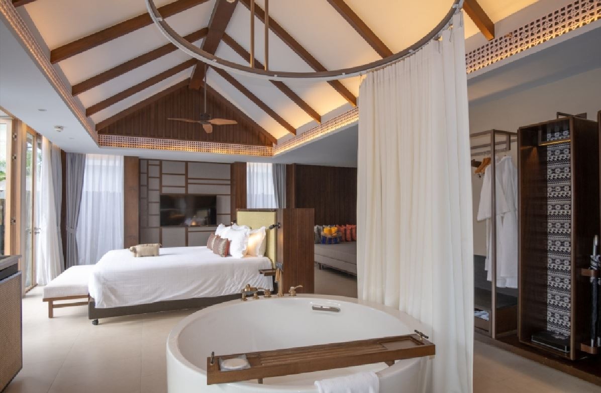 rooms-one-bedroom-pool-villa