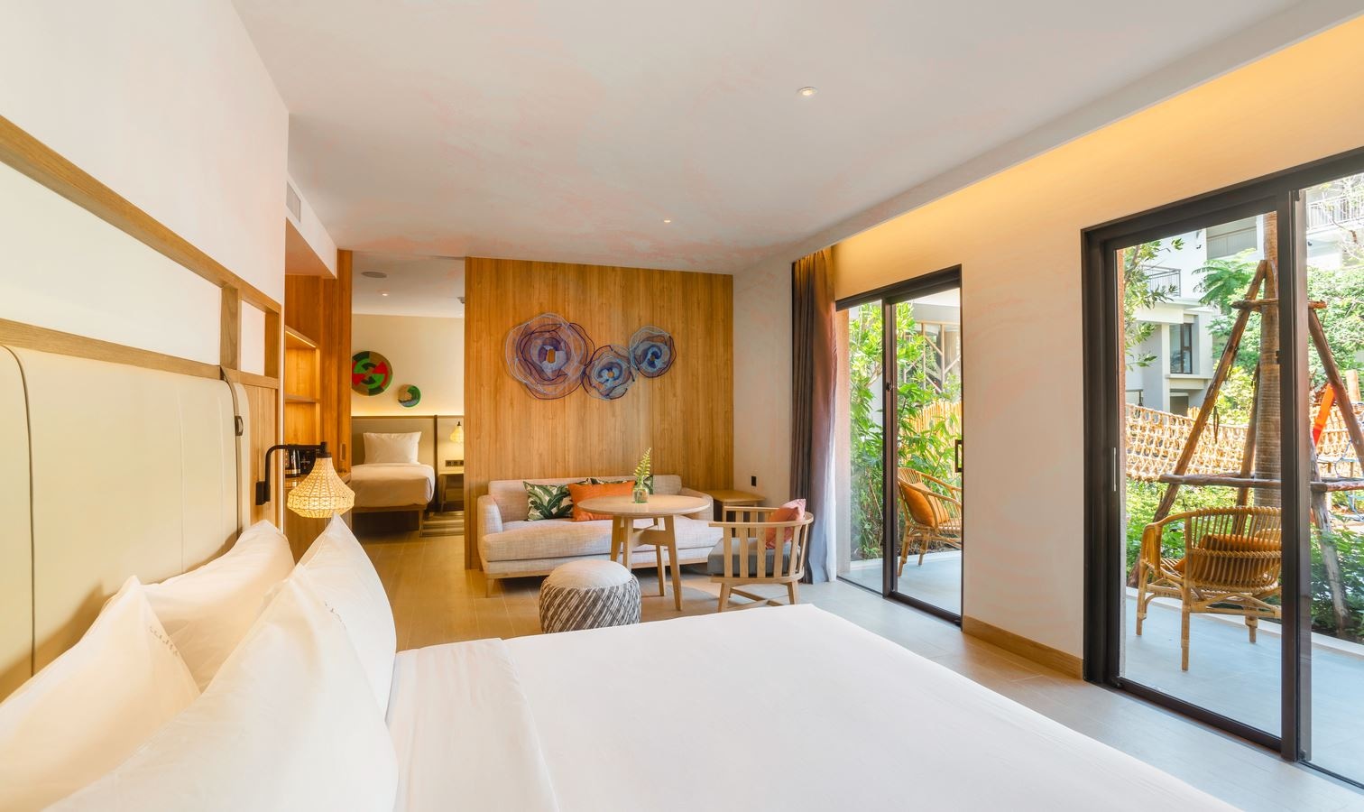 rooms-two-bedroom-suite-playground-access