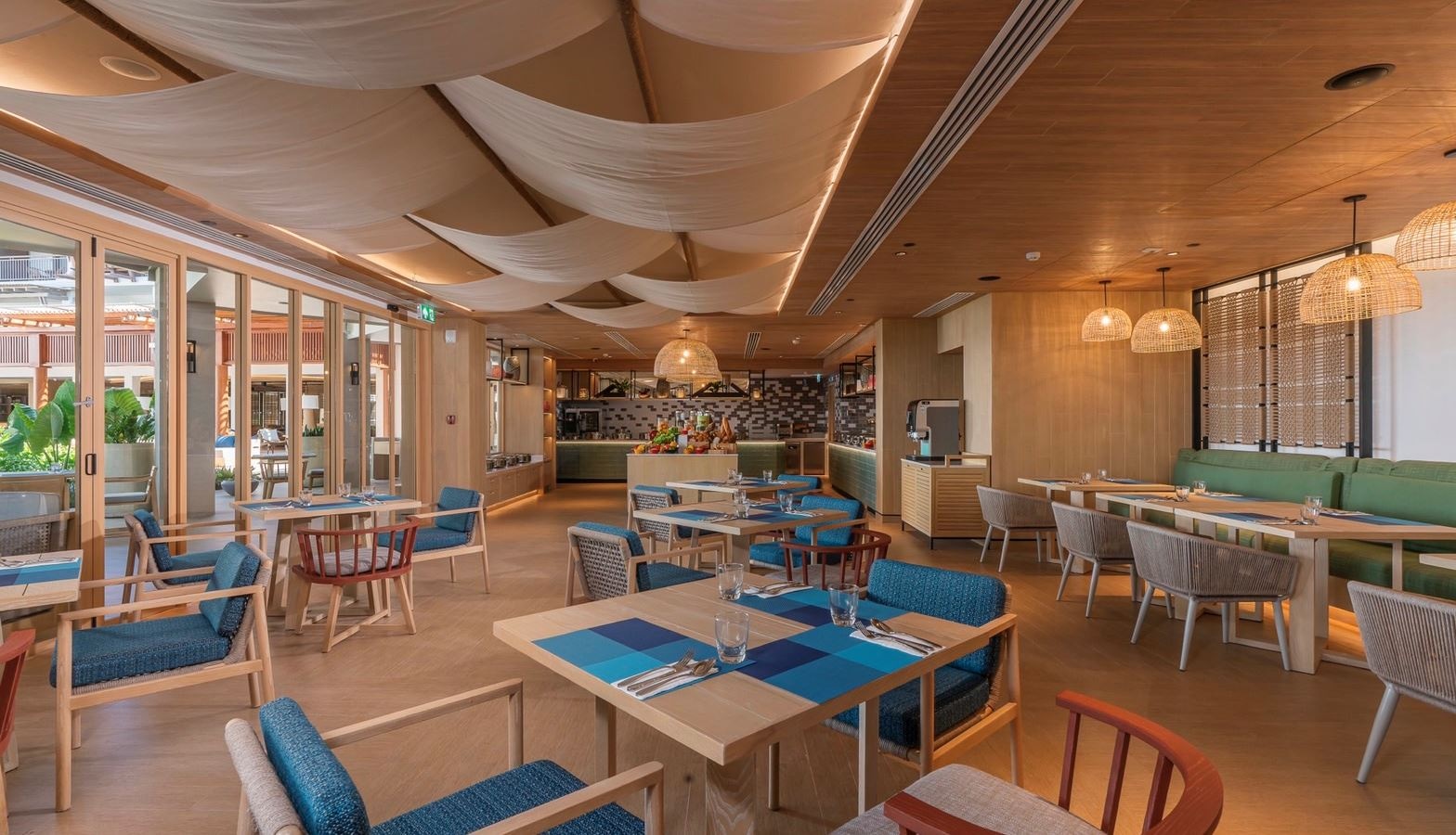 restaurants-fisherman-s-table-all--day-dining