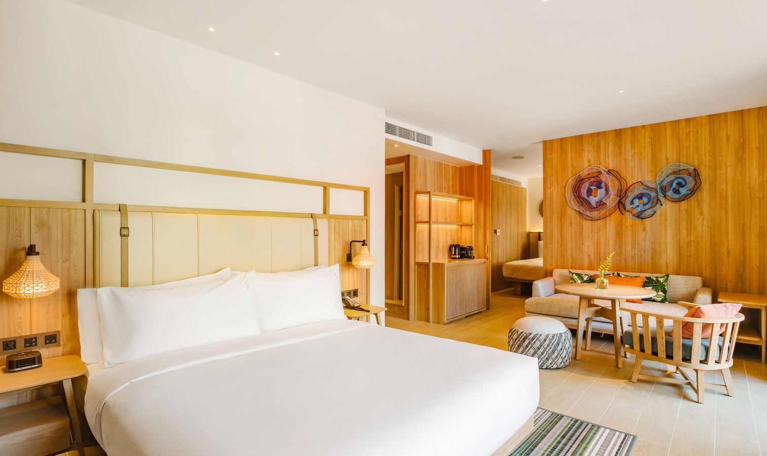 rooms-two-bedroom-suite-playground-view