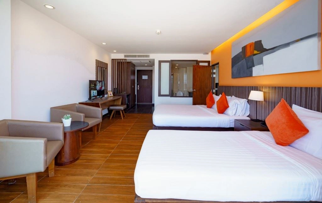 rooms-deluxe-city-view