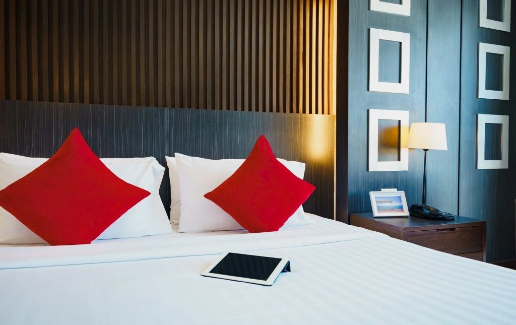 rooms-deluxe-city-view