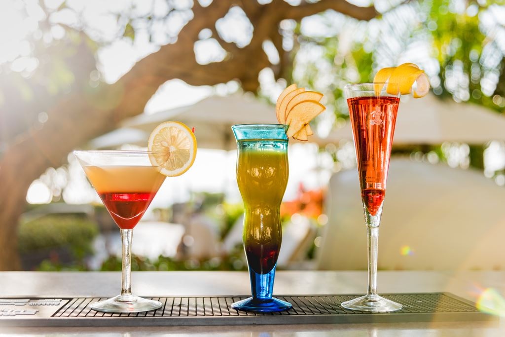 bars-the-bar-at-grand-hotel