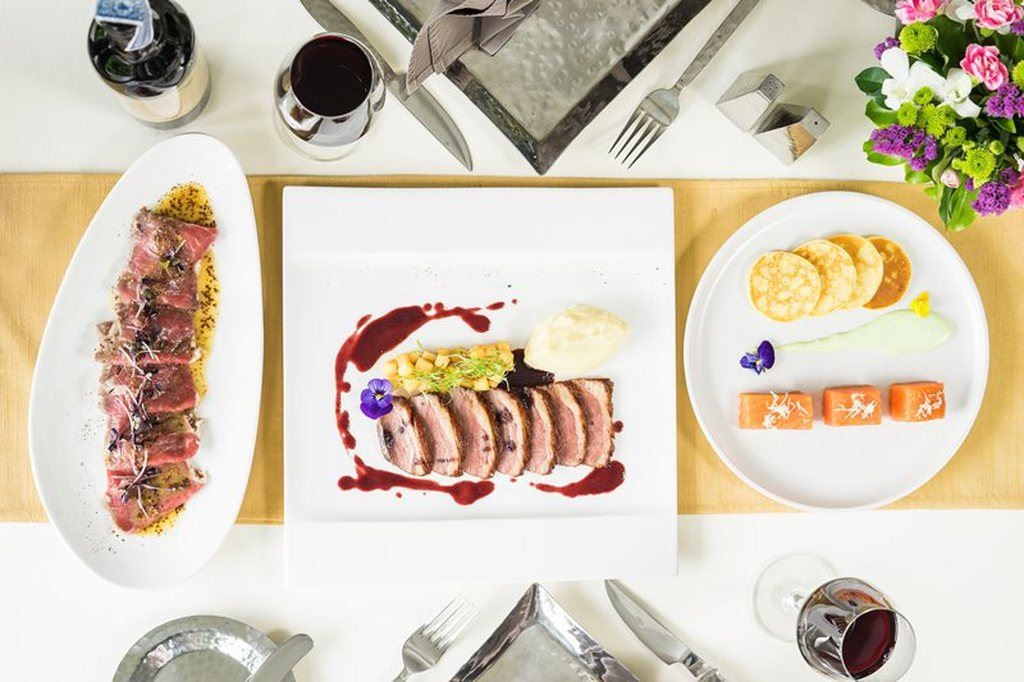 restaurants-caprice--a-taste-of-riviera