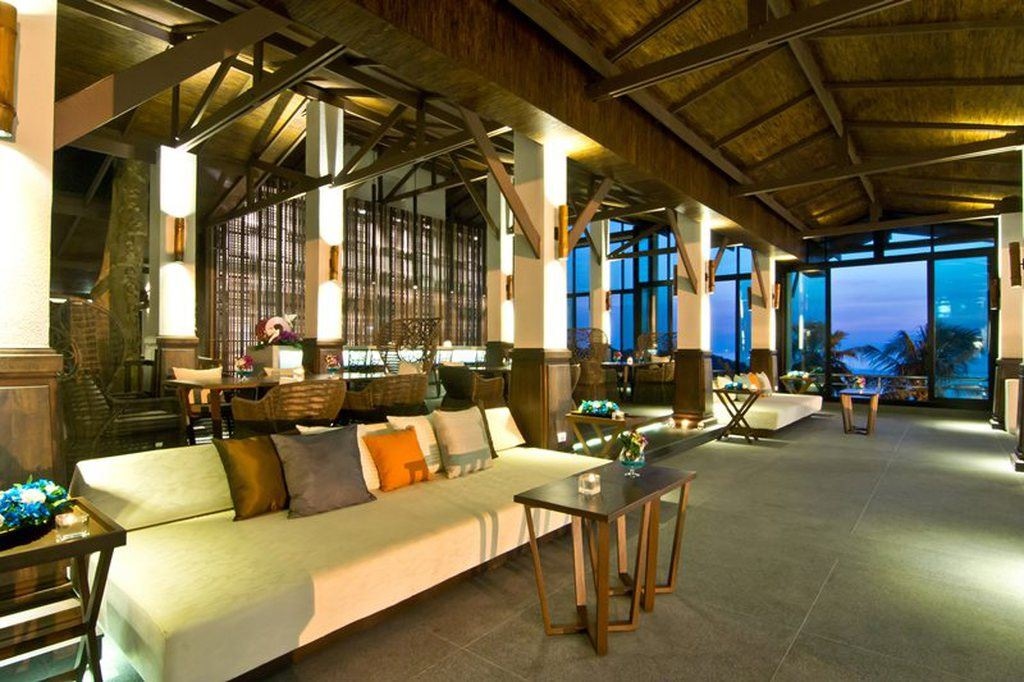 bars-sunset-terrace-lobby-and-bar