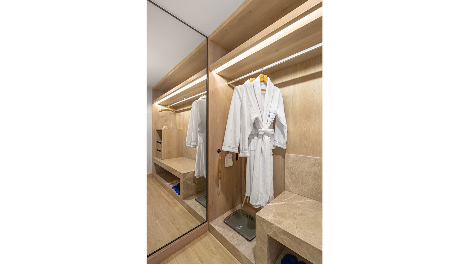 rooms-grand-junior-suite