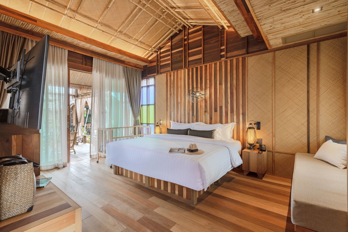 rooms-family-suite-water-villa