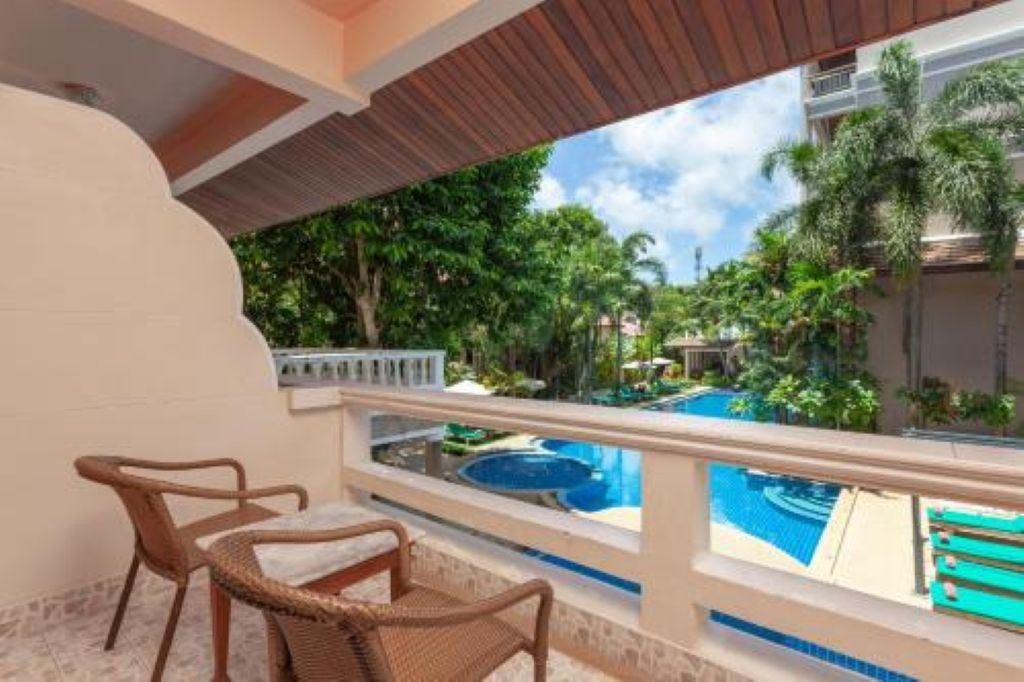 rooms-deluxe-triple-room