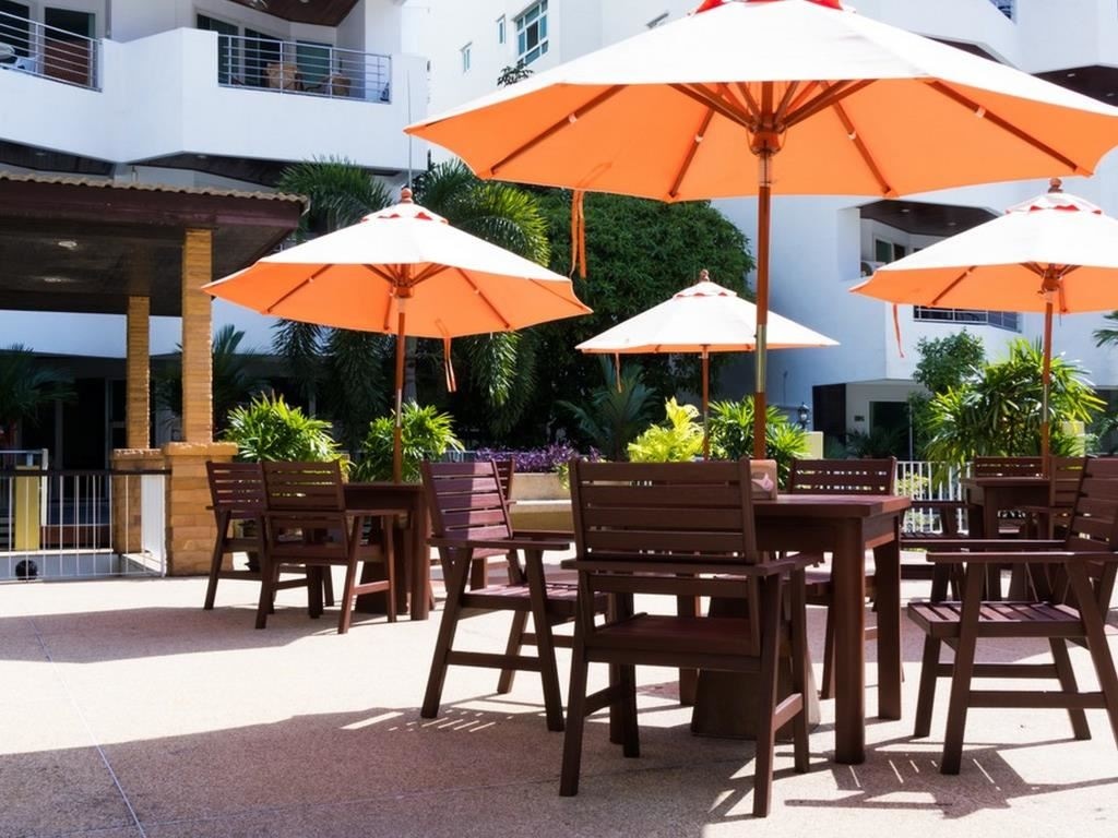 restaurants-jomtien-plaza-restuarant